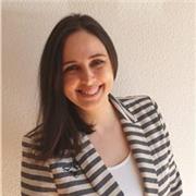 Profesora con una gran dedicación y súper comprometida con sus alumnos y padres, estudie el método Montessori en Irlanda para niños y adolescentes además de mis estudios como psicóloga infantil y juvenil y coach de inteligencia emocional